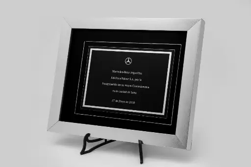 [90735] Vitrina Grande Plata Lisa Con Caja 35X30 (Int25X20)